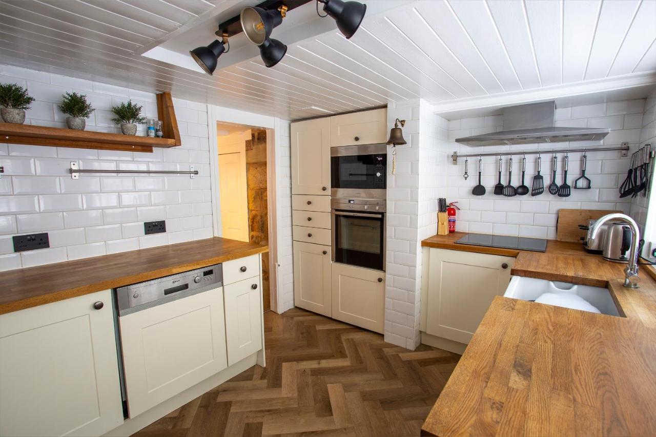Whitby Boutique - Mast Cottage Kültér fotó